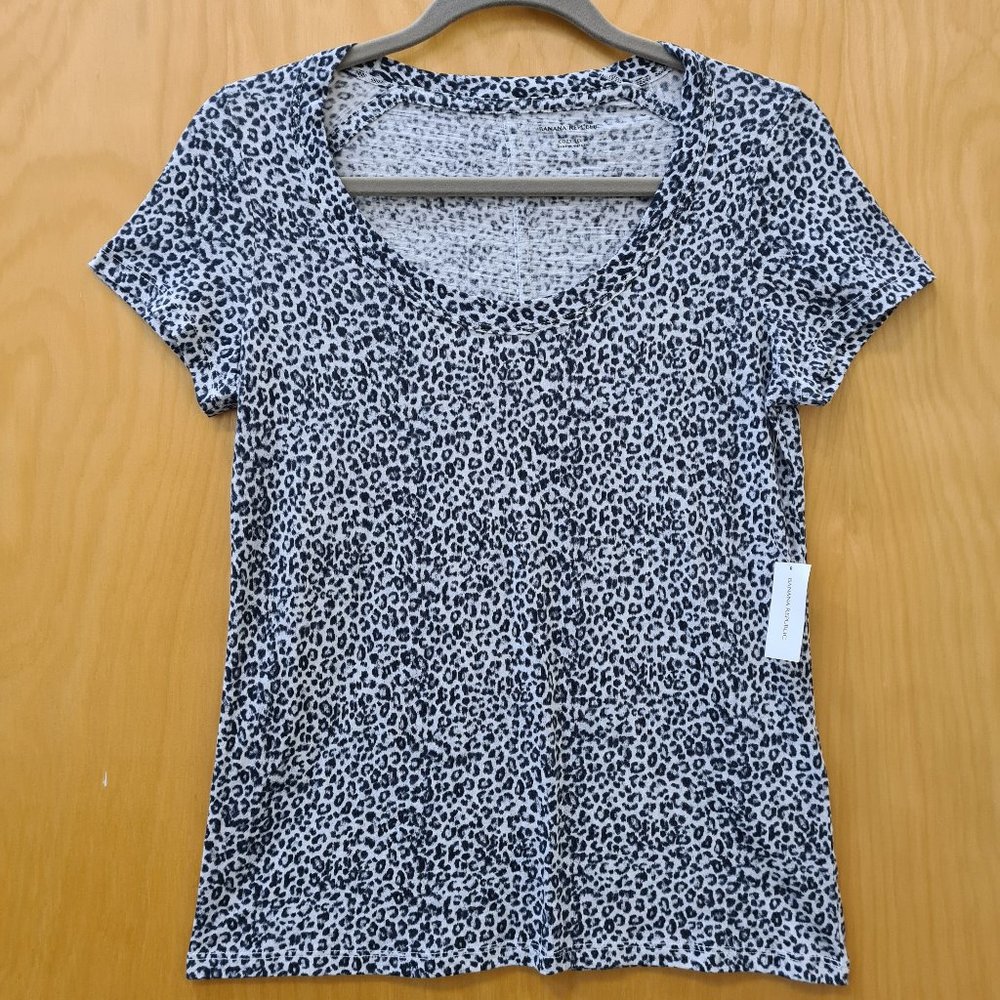Banana Republic NWT Scoop-Neck T-Shirt S - Picture 3 of 6